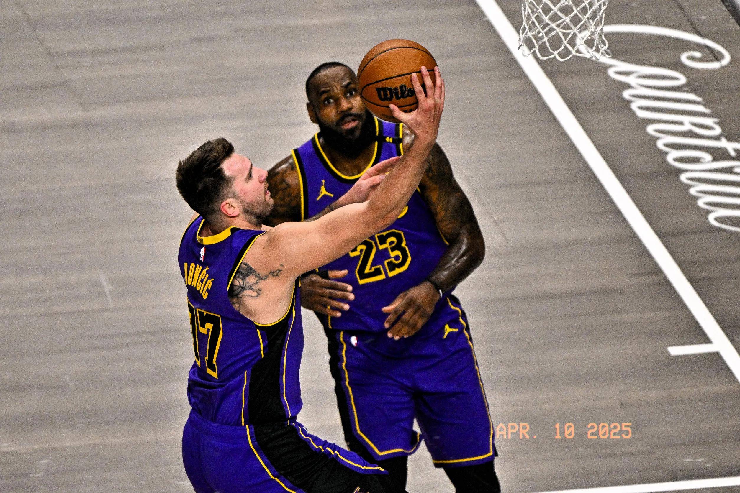 浓眉复出时间确定,湖人冲刺季后赛的简单介绍 浓眉复出时间确定,湖人冲刺季后赛的简单介绍