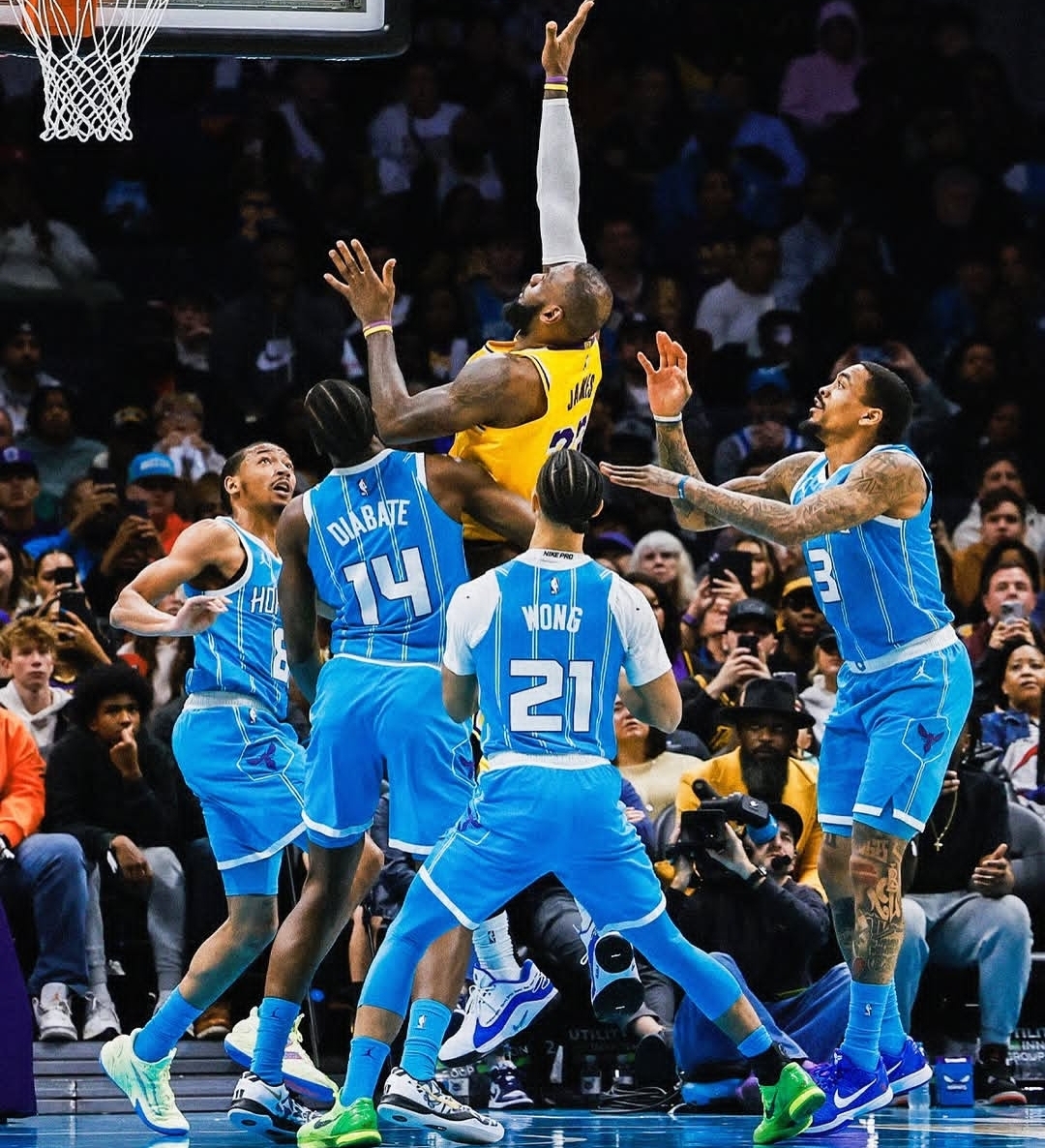 包含湖人vs勇士西决G7,詹姆斯库里终极对决的词条 包含湖人vs勇士西决G7,詹姆斯库里终极对决的词条