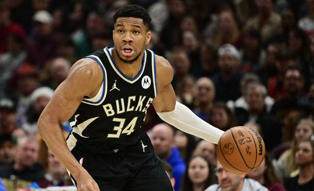 关于字母哥狂砍50+20,雄鹿加时力克76人的信息 关于字母哥狂砍50+20,雄鹿加时力克76人的信息